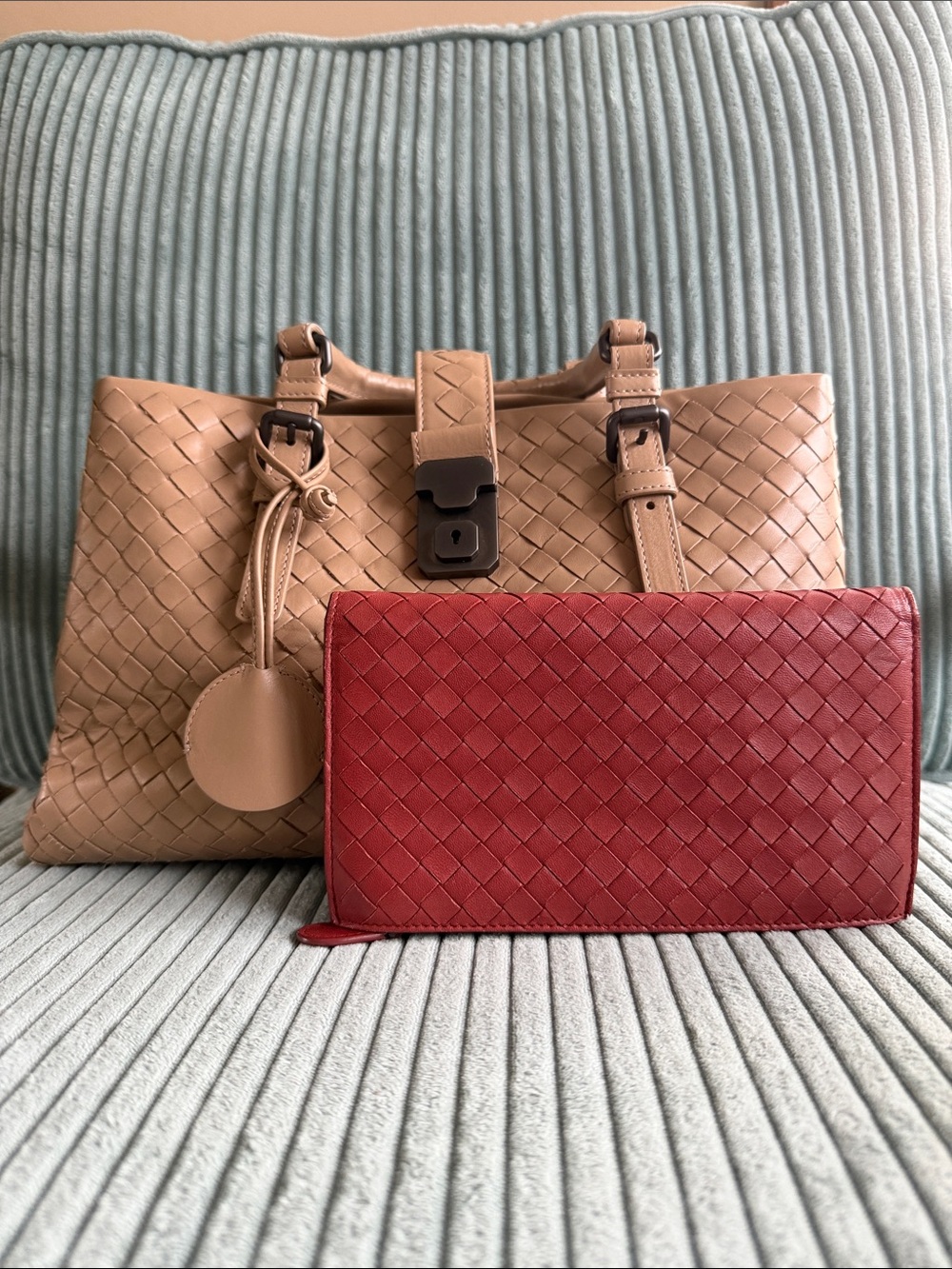 Bottega Veneta Intrecciato Nappa Roma Bag - Small w/ Bottega Veneta Wallet